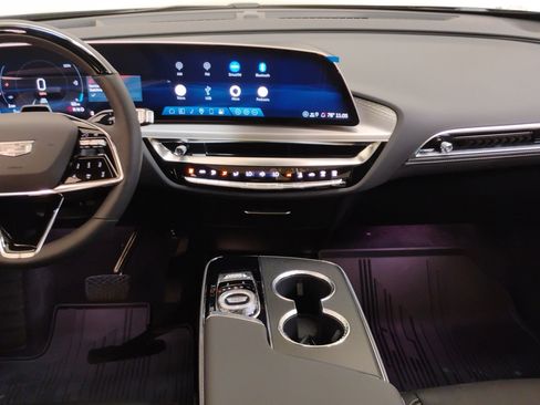 New 2025 Cadillac Lyriq Sport image 21