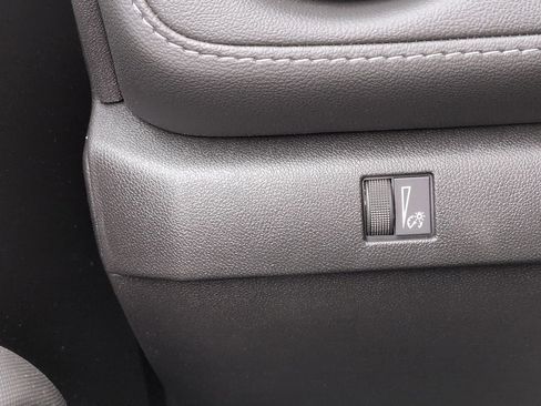 New 2026 Chevrolet Colorado LT AWD/4WD image 18