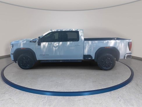 Used 2024 GMC Sierra 2500 AT4 w/ AT4 Preferred Package AWD/4WD image 8