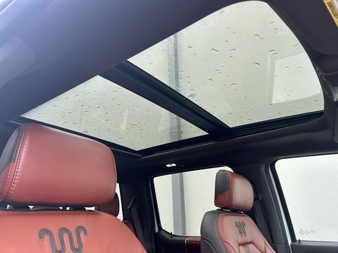 Used 2022 Ford F250 King Ranch w/ King Ranch Ultimate Package AWD/4WD image 25