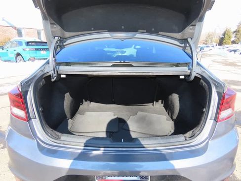 Used 2020 Hyundai Elantra Value Edition w/ Cargo Package (C1) image 10