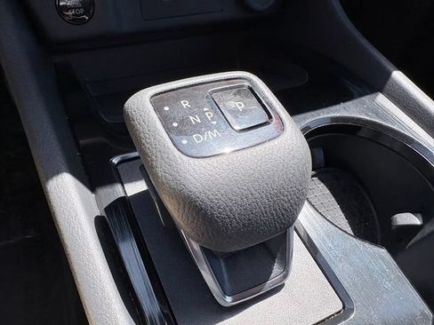 Used 2024 Nissan Rogue SV FWD image 20