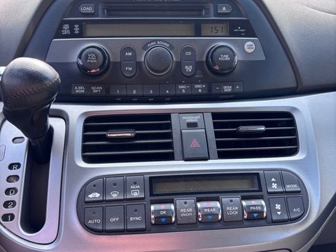 Used 2010 Honda Odyssey EX-L image 18