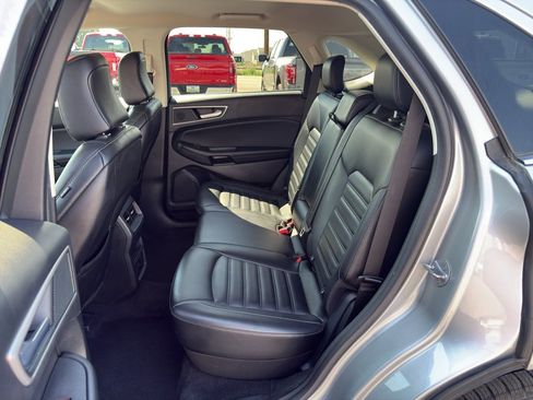 Used 2024 Ford Edge SEL AWD/4WD image 14