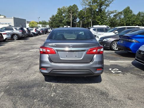 Used 2019 Nissan Sentra S FWD image 4