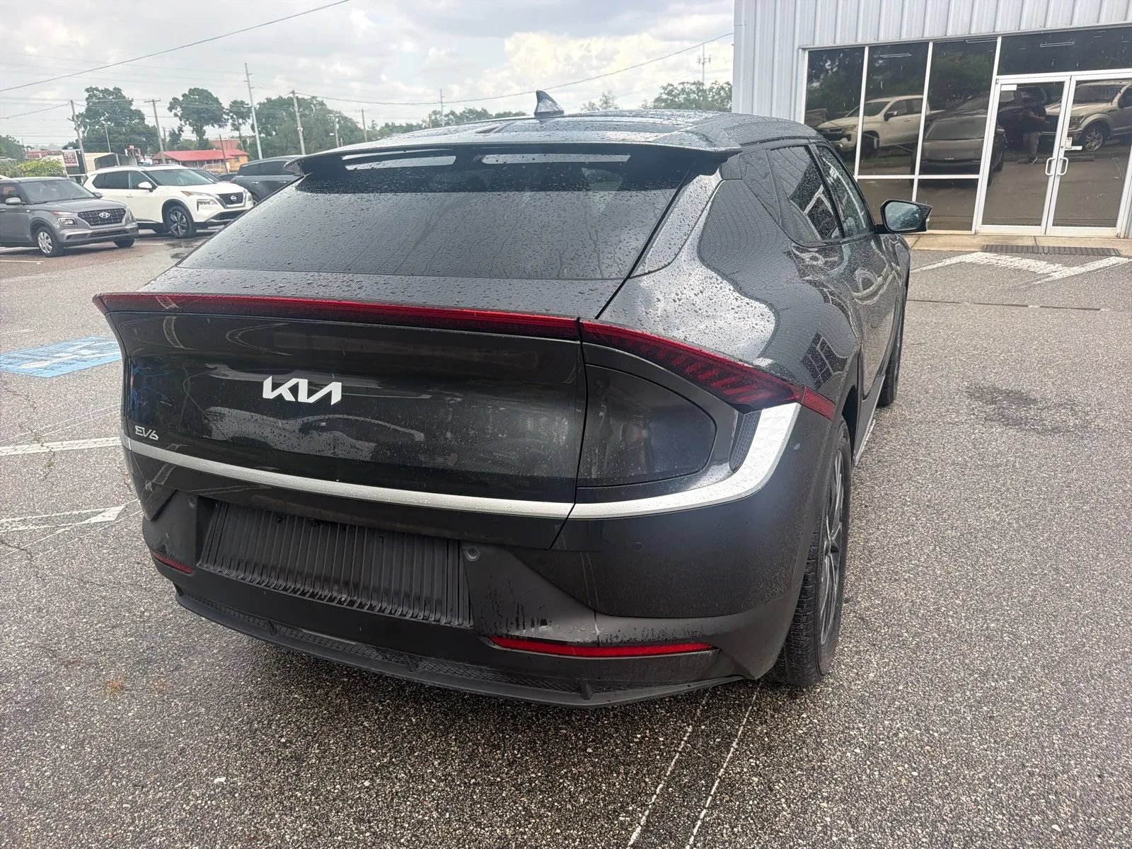 Used 2024 Kia EV6 Light RWD image 8