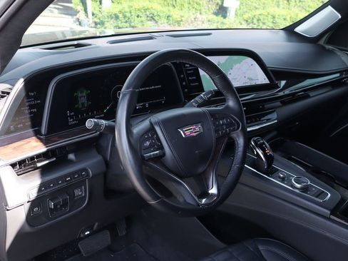 Used 2023 Cadillac Escalade Sport Platinum w/ LPO, ONYX Package image 25