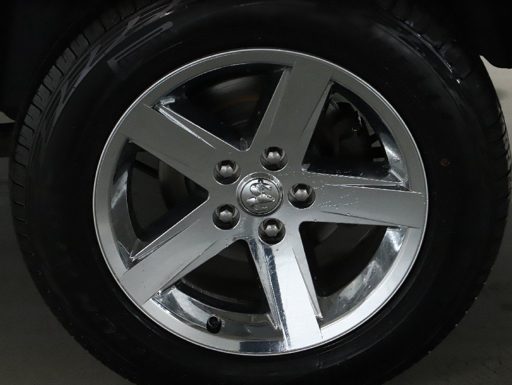Used 2015 RAM 1500 Express AWD/4WD image 39