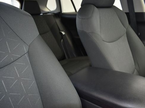 Used 2022 Toyota RAV4 XLE image 26