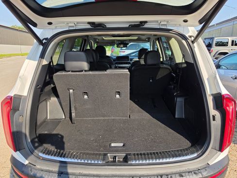 Used 2021 Kia Telluride SX w/ Towing Package FWD image 8