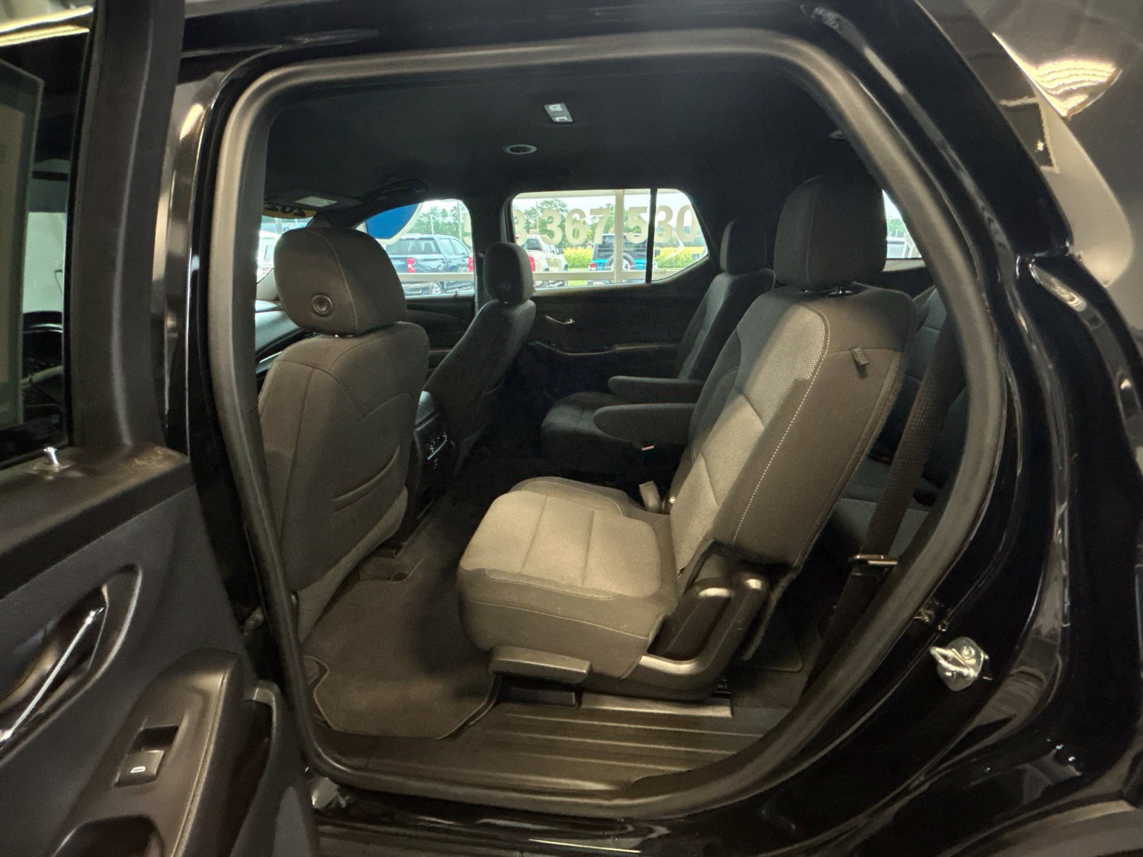 Used 2022 Chevrolet Traverse LT AWD/4WD image 16
