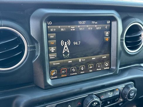 Used 2023 Jeep Wrangler Unlimited Rubicon 4xe w/ Cold Weather Group AWD/4WD image 21