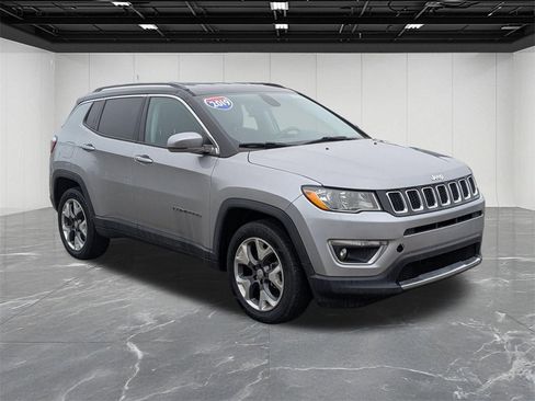 Used 2019 Jeep Compass Limited image 4