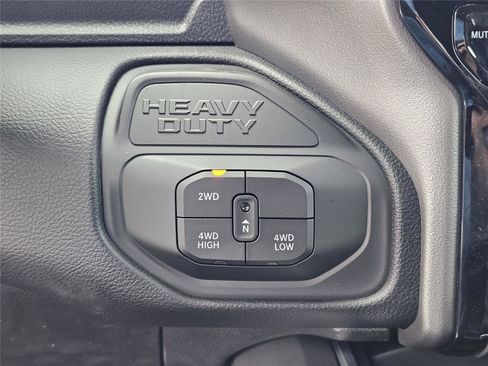 New 2026 RAM 2500 Laramie w/ Sport Appearance Package AWD/4WD image 27