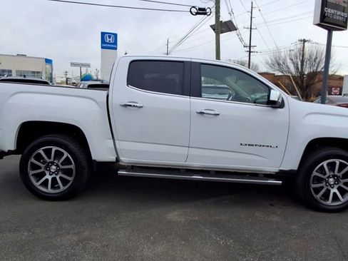 Certified 2021 GMC Canyon Denali image 9