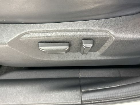 Used 2024 Mitsubishi Eclipse Cross SE image 24