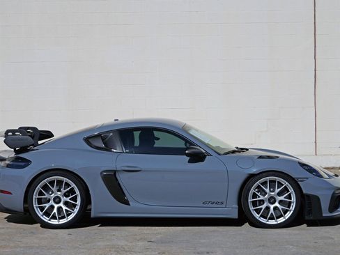 Used 2025 Porsche 718 Cayman GT4 RS w/ Weissach Package RWD image 50