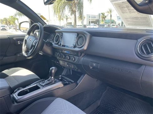 Used 2023 Toyota Tacoma TRD Off-Road image 27