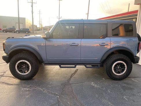 Used 2024 Ford Bronco Outer Banks w/ Sasquatch Package image 12