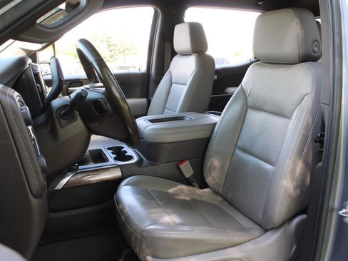 Used 2020 Chevrolet Silverado 1500 RST AWD/4WD image 16