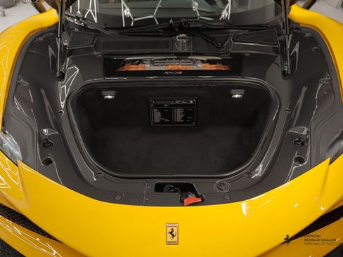 Used 2022 Ferrari SF90 Spider AWD/4WD image 10