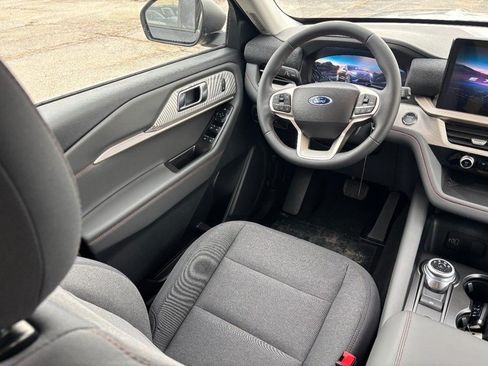 New 2026 Ford Explorer Active AWD/4WD image 14
