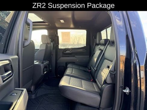 Used 2023 Chevrolet Silverado 1500 ZR2 w/ Technology Package image 9