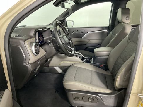 Used 2023 Chevrolet Colorado ZR2 image 17