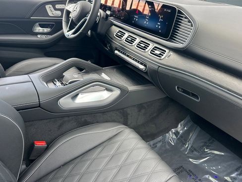 New 2026 Mercedes-Benz Maybach GLS 600 4MATIC image 27