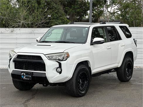Used 2016 Toyota 4Runner Trail Premium AWD/4WD image 6