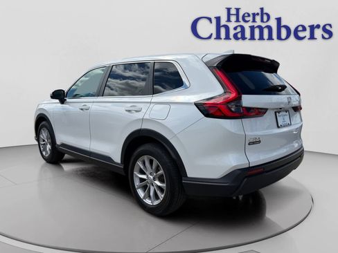 Used 2025 Honda CR-V EX image 3
