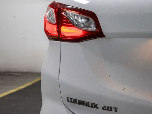 Used 2019 Chevrolet Equinox Premier AWD/4WD image 11