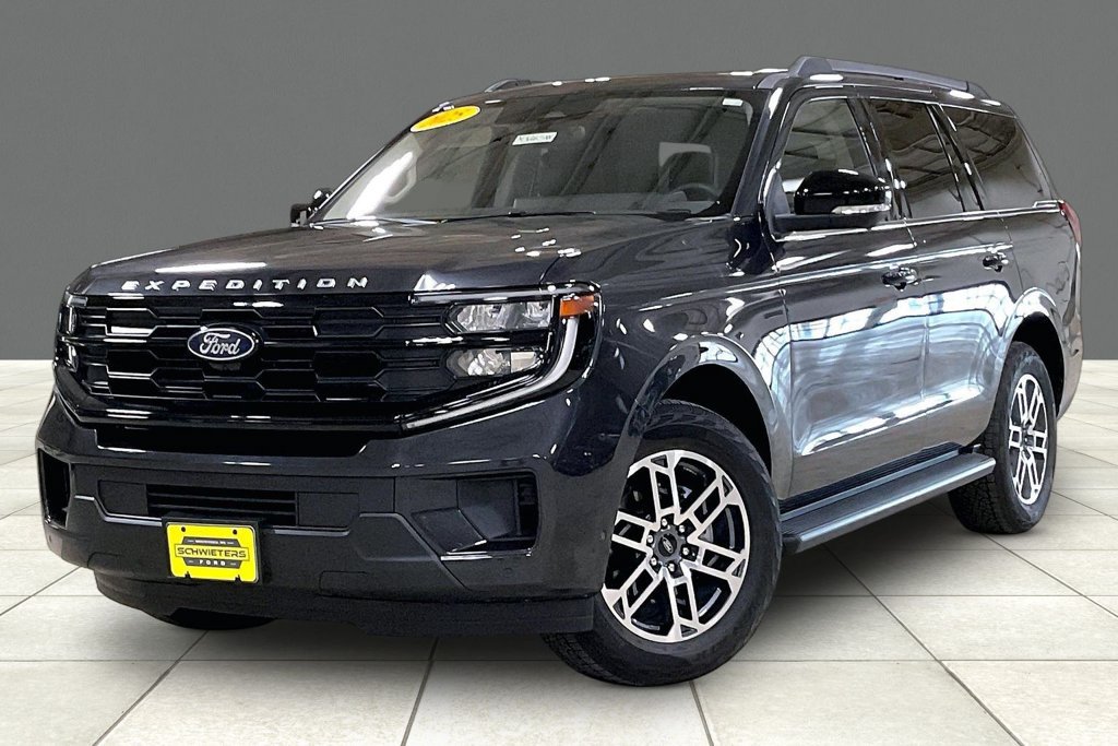 Certified 2025 Ford Expedition Active AWD/4WD image 2
