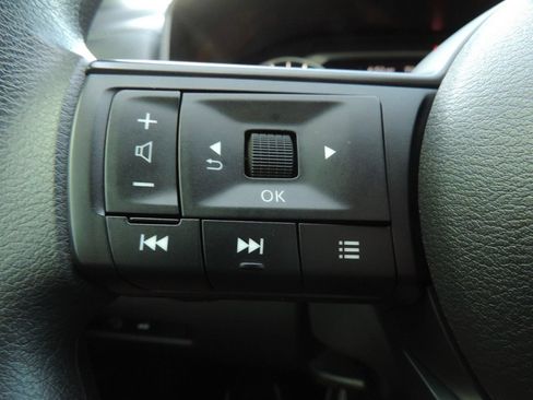 Certified 2024 Nissan Rogue SV AWD/4WD image 27