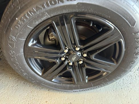 Used 2021 Ford Expedition XLT AWD/4WD image 37