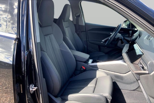Used 2025 Audi Q5 Premium Plus AWD/4WD image 7