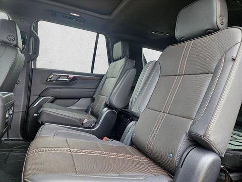 New 2026 Chevrolet Tahoe High Country w/ Sun And Tow Package AWD/4WD image 16