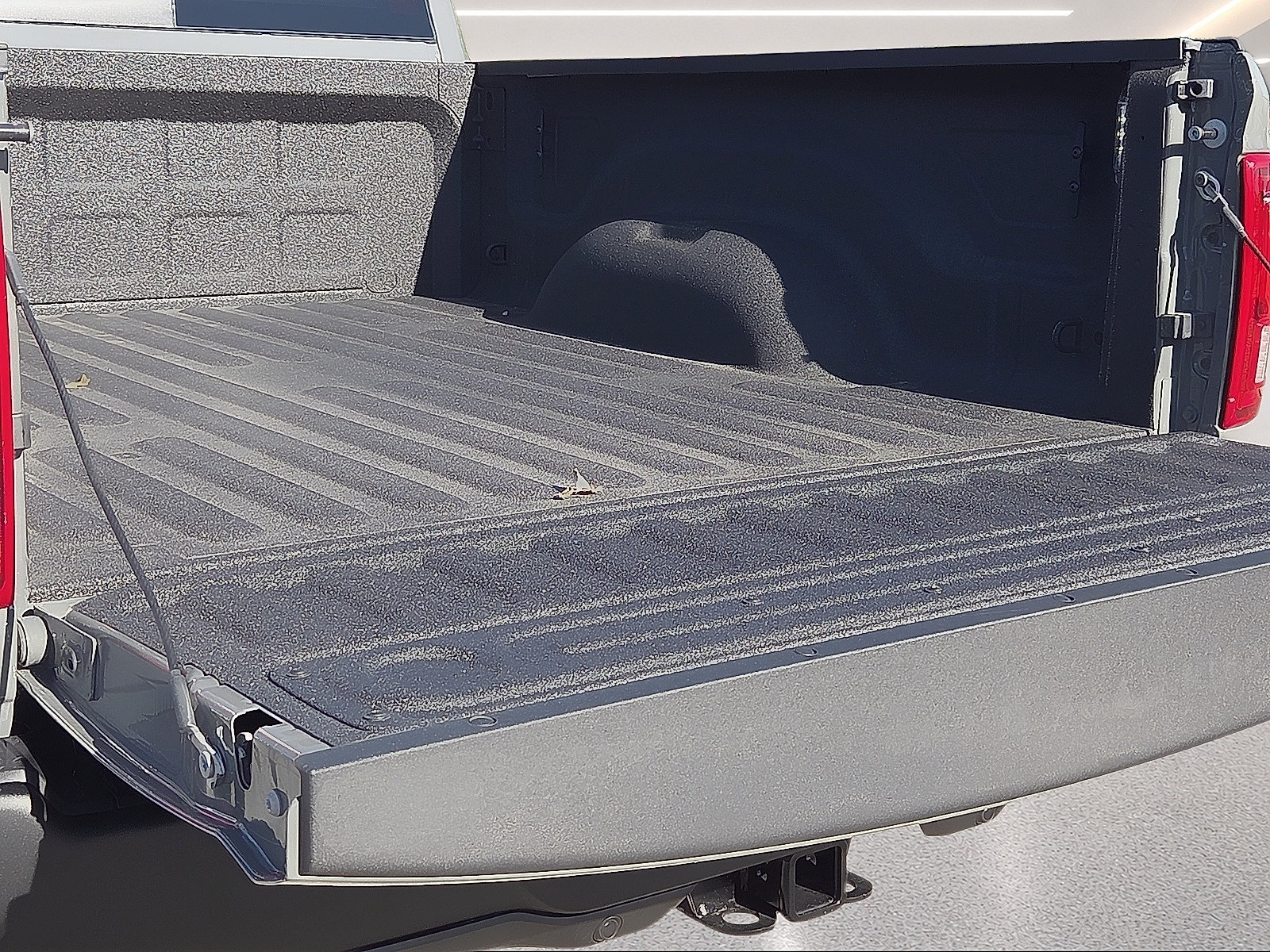 New 2027 RAM 2500 4x4 Crew Cab image 8
