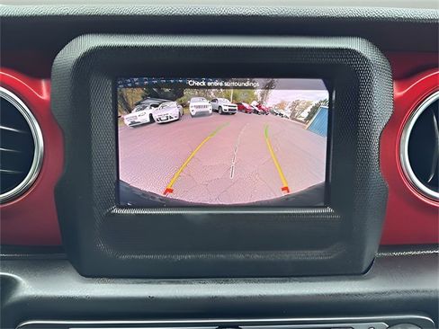 Used 2021 Jeep Wrangler Unlimited Rubicon w/ Xtreme Recon 35" Tire Package image 15