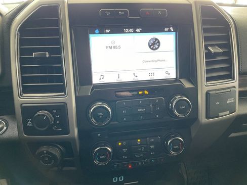 Used 2018 Ford F150 Lariat image 34