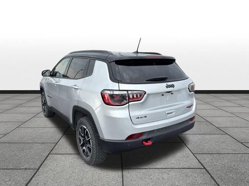 Used 2025 Jeep Compass Trailhawk AWD/4WD image 7