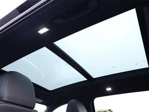 New 2026 Volkswagen Tiguan SE R-Line image 10