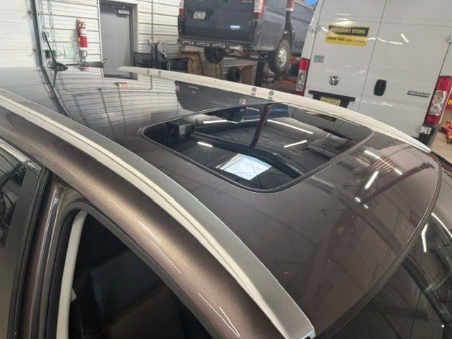 Used 2015 Honda CR-V EX-L image 6