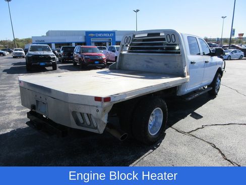Used 2019 RAM 3500 Tradesman w/ Chrome Appearance Group image 5