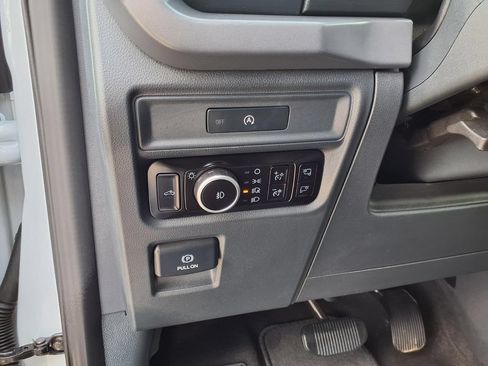 Used 2025 Ford F150 XLT w/ Equipment Group 302A MID RWD image 23
