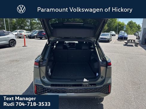 New 2026 Volkswagen Tiguan SE R-Line FWD image 11