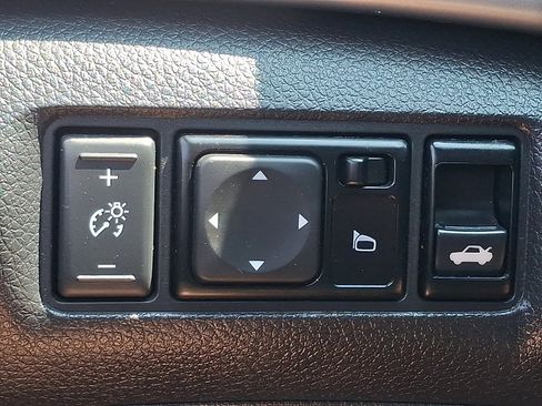 Used 2017 Nissan Sentra S w/ S Style Package FWD image 22