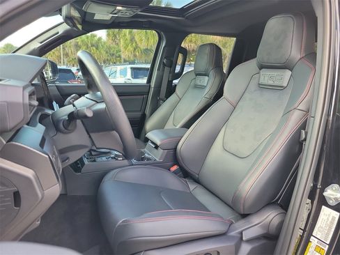 Used 2024 Toyota Tacoma TRD Pro image 16