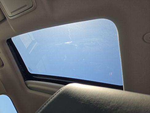 Used 2024 Honda CR-V EX-L image 14