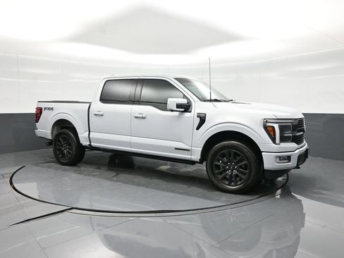 Certified 2025 Ford F150 Platinum w/ Equipment Group 702A High AWD/4WD image 19